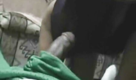 Un officier du LP a une grosse bite pour un voleur à l'étalage pornho africain adolescent