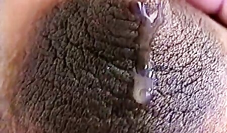 Slim Fit film porno africaine 2017 Milf se masturbe avec un jouet tout en le secouant